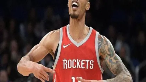 巴西足协宣布开除国家队主帅多里瓦尔，今日会议将正式实施处分